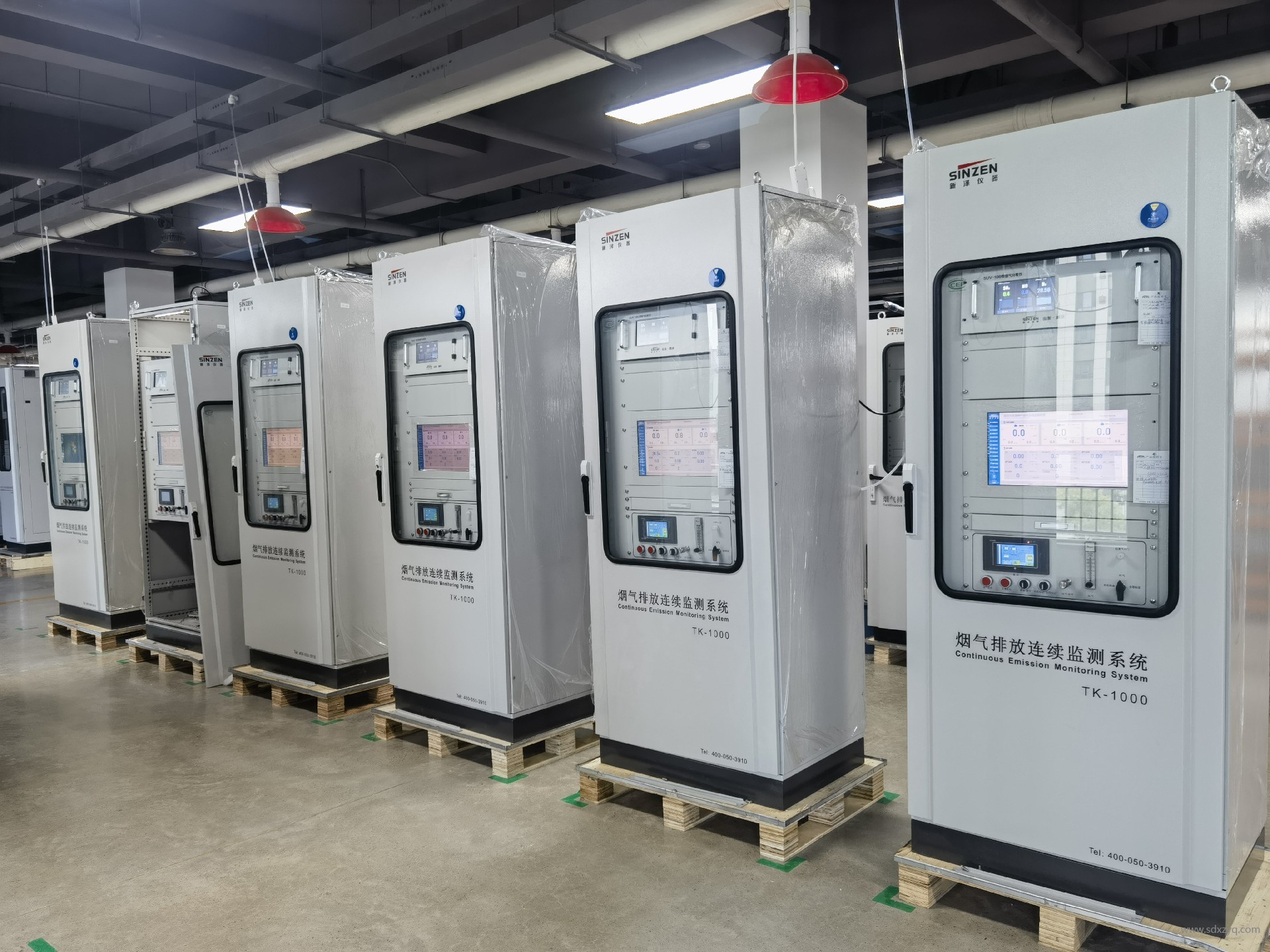 1765176394145107.jpg 煙氣在線監(jiān)測系統(tǒng).jpg